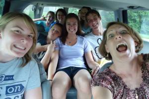 600483_661294679812_1674795974_n